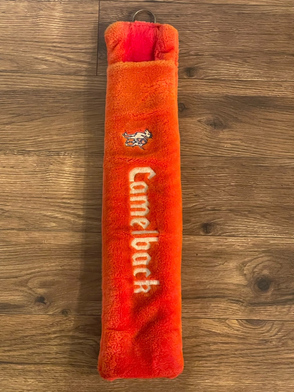 Vintage camelback golf pad